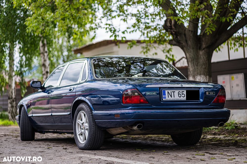 Jaguar XJ - 2