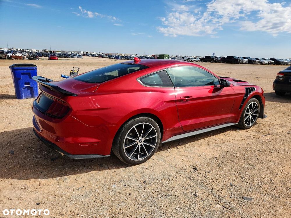 Ford Mustang 2.3 Eco Boost - 4
