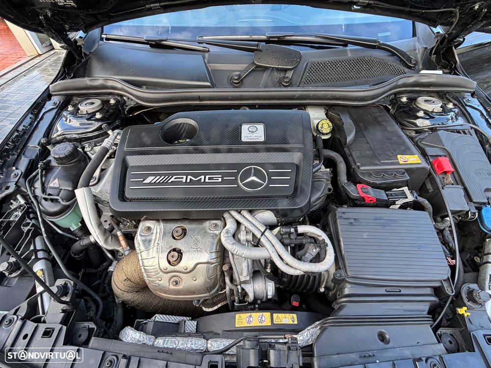 Mercedes-Benz GLA 45 AMG 4Matic 7G-DCT - 21