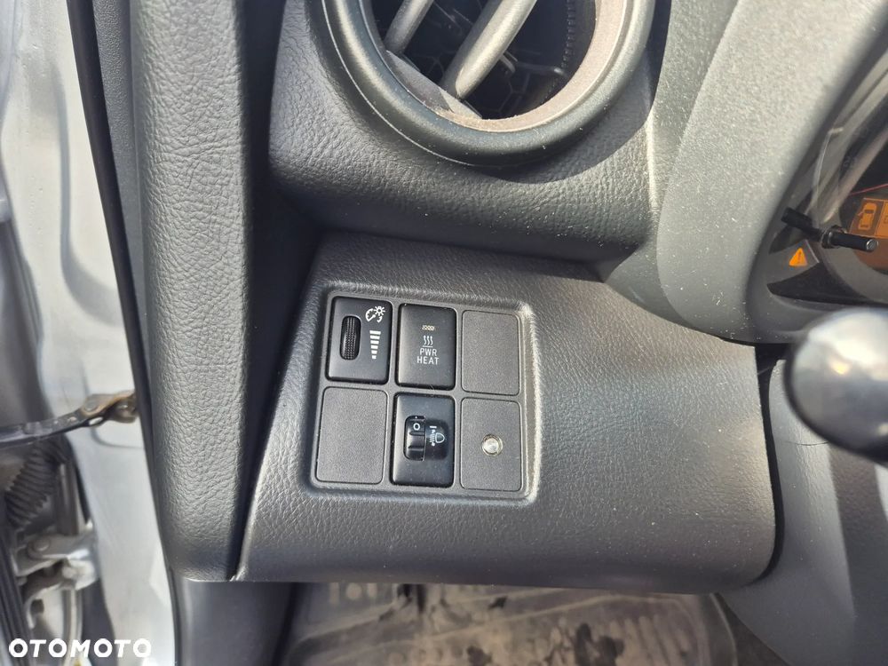Toyota RAV4 2.2 D-4D 4x4 - 10