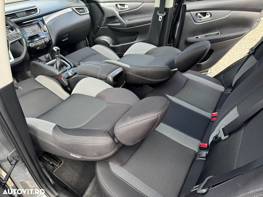 Nissan Qashqai 1.6 DIG-T TEKNA - 10