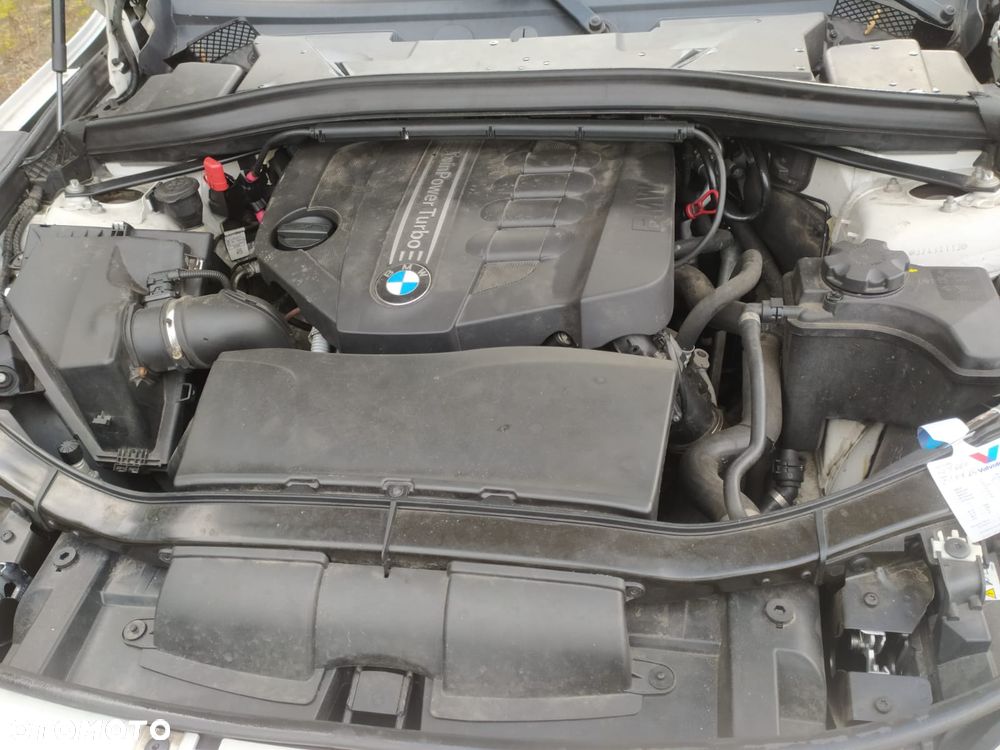 BMW X1 sDrive18d xLine - 16