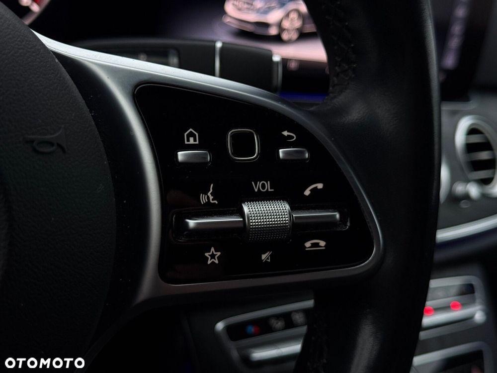 Mercedes-Benz Klasa E 220 d 4-Matic Business Edition - 17