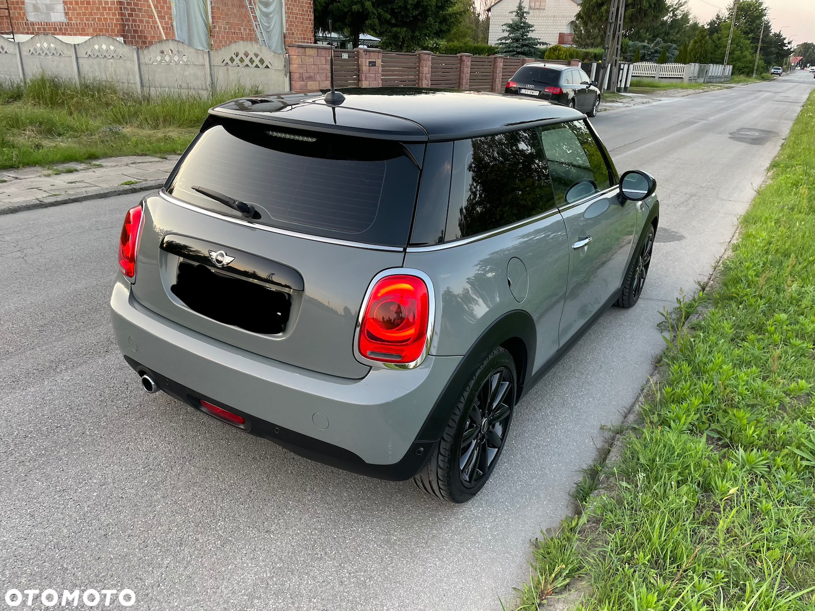 MINI Cooper Anniversary Edition - 8