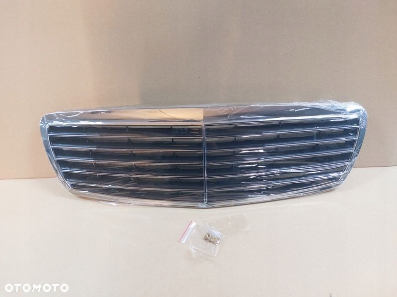 MERCEDES W211 GRILL ATRAPA 02-06 AVANGARDE NOWA - 1