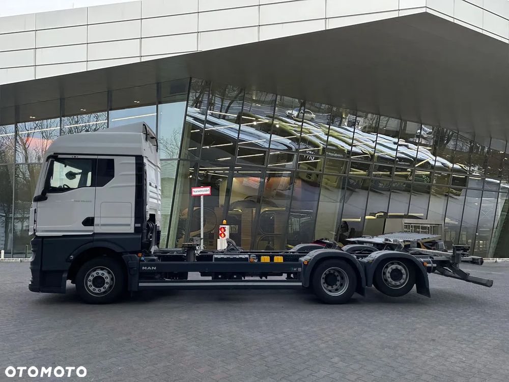MAN TGX 26.520 6x2-2 LL CH - 8