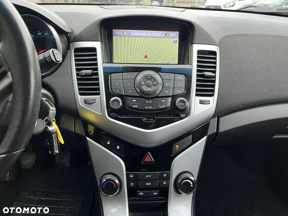 Chevrolet Cruze - 13