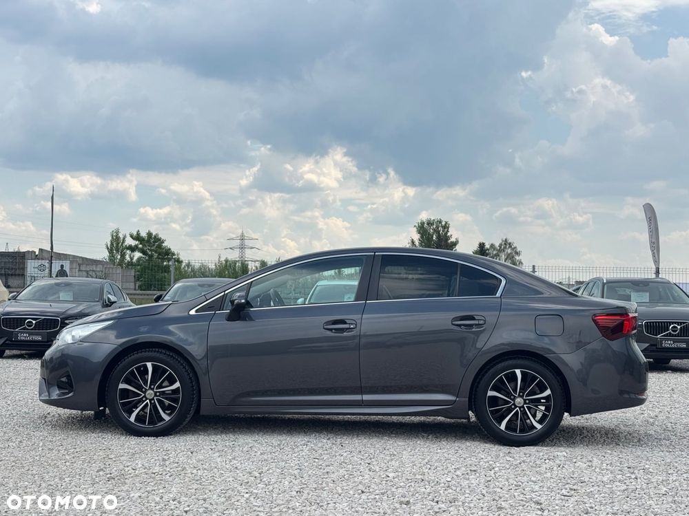 Toyota Avensis 1.8 Premium MS - 8