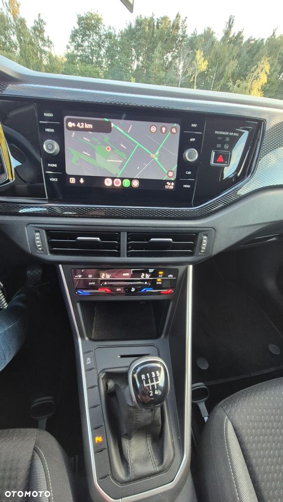 Volkswagen Polo 1.0 MPI Special Edition - 19