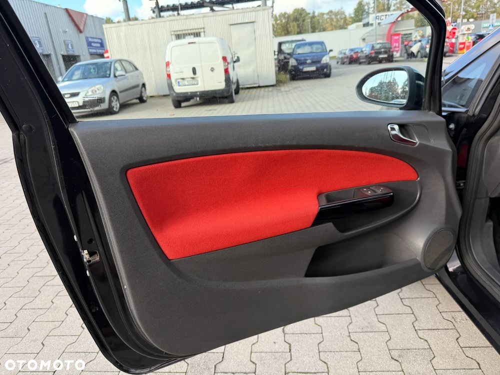 Opel Corsa 1.2 16V Cosmo - 16