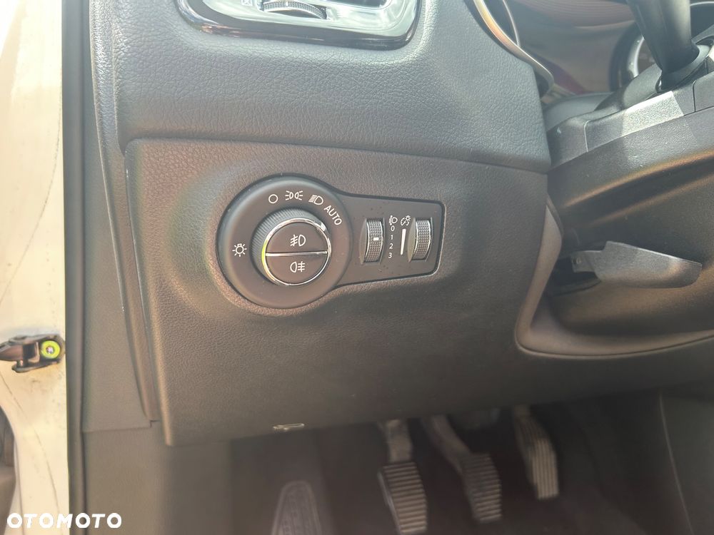 Jeep Compass 1.4 TMair Limited FWD S&S - 23