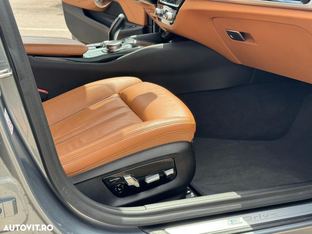 BMW Seria 5 520i AT MHEV - 20