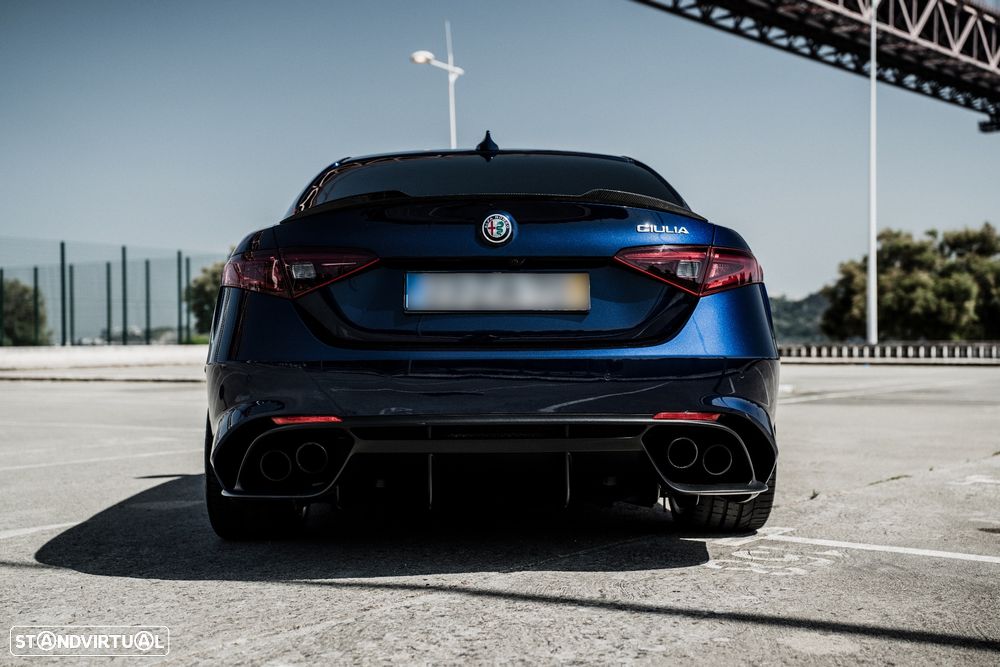 Alfa Romeo Giulia 2.9 Bi-Turbo Quadrifoglio AT8 - 13