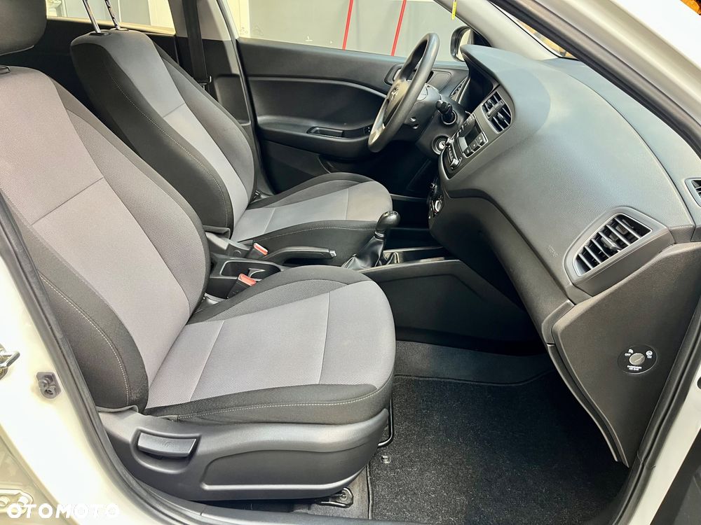 Hyundai i20 1.2 Classic Plus - 12