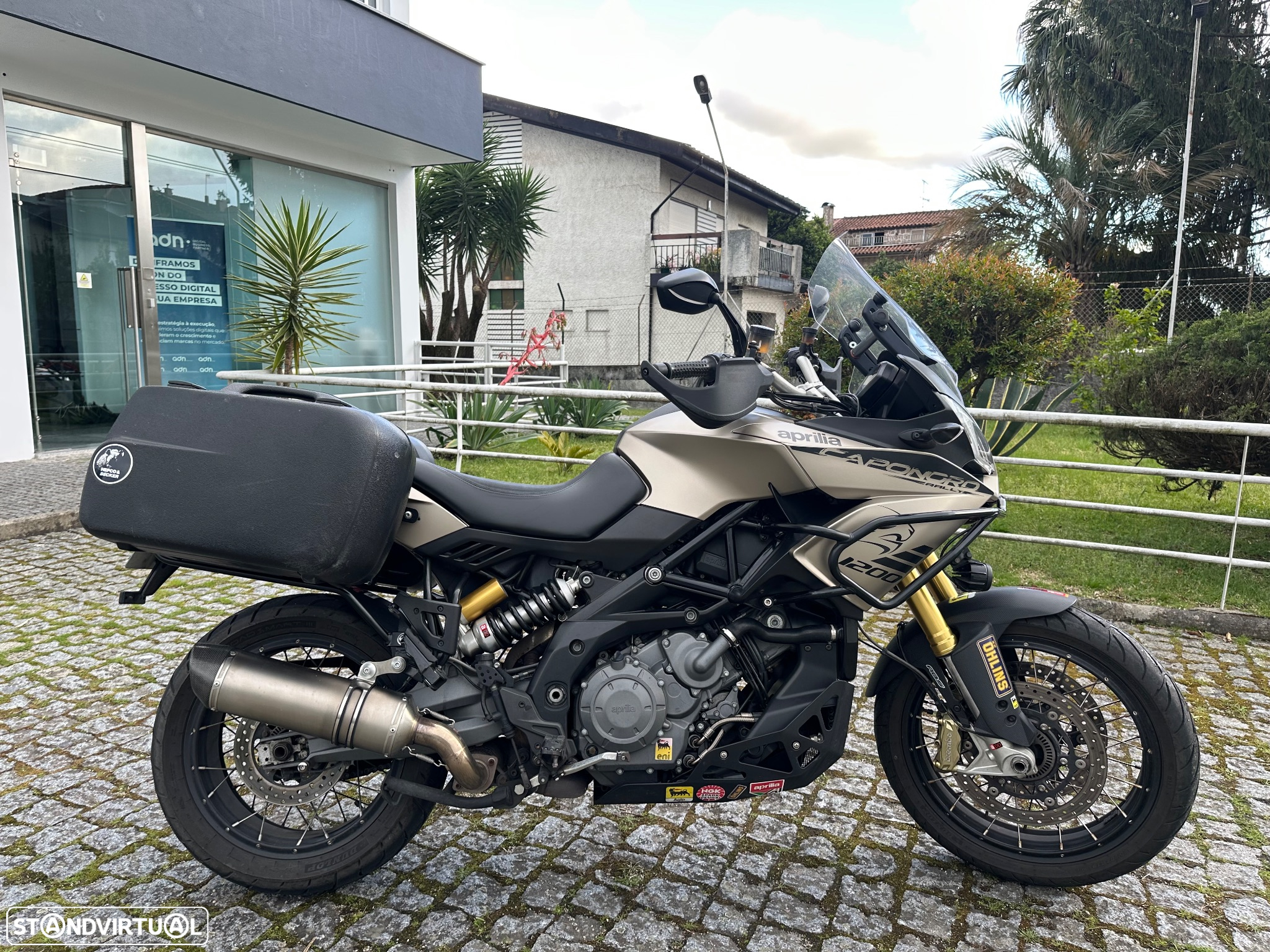 Aprilia Caponord RALLY - 10