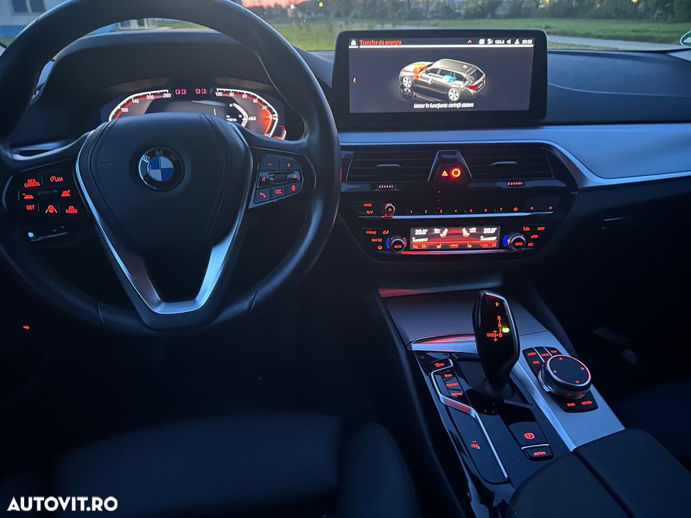 BMW Seria 5 530d AT MHEV - 21