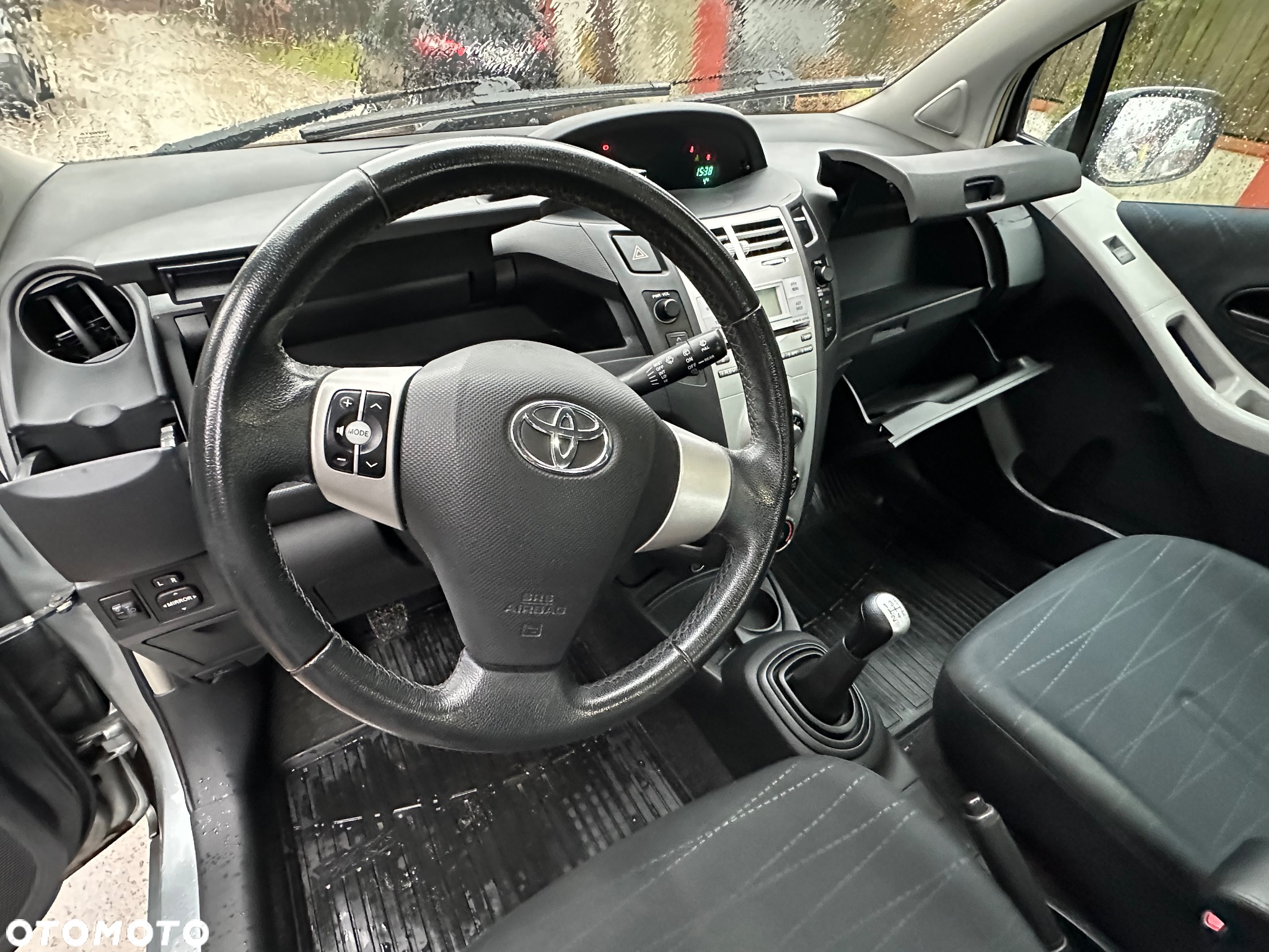 Toyota Yaris 1.0 VVT-i Cool - 23
