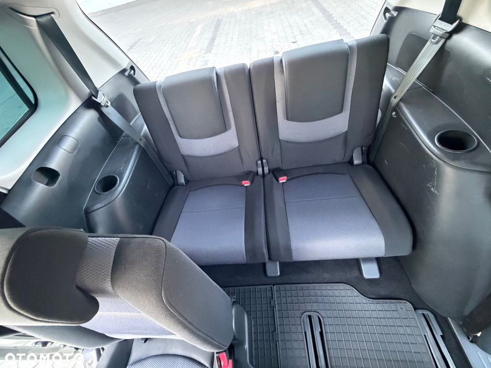 Mazda 5 2.0 Sport - 21