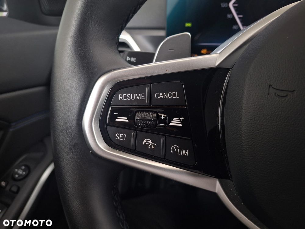 BMW Seria 3 330i xDrive M Sport sport - 6