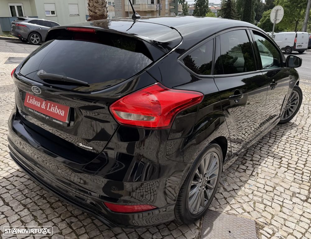 Ford Focus 1.5 TDCi ECOBlue ST-Line - 3