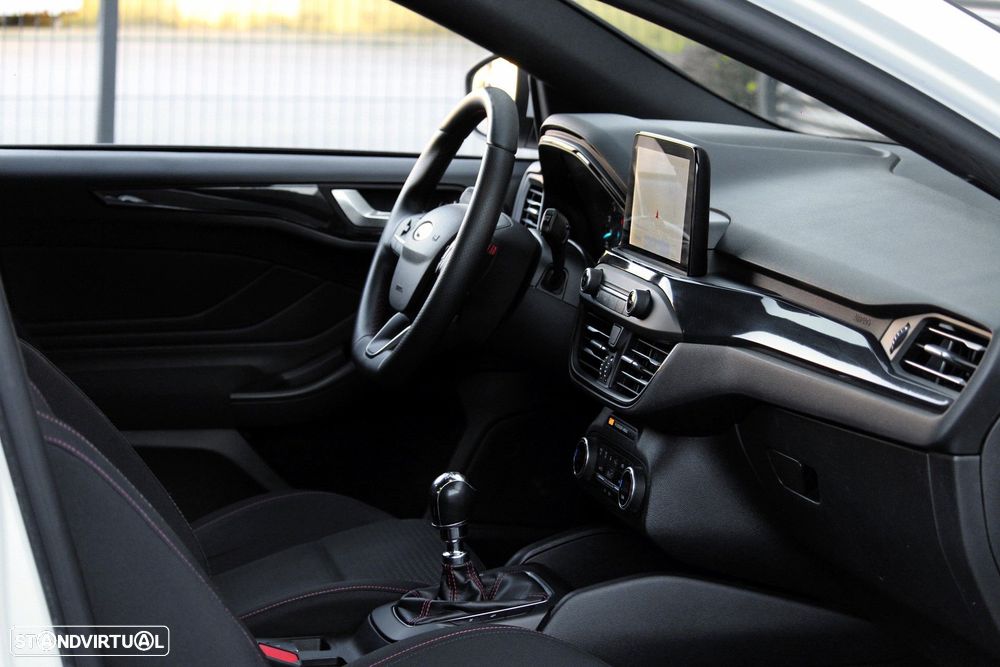 Ford Focus 1.0 EcoBoost ST-Line - 21
