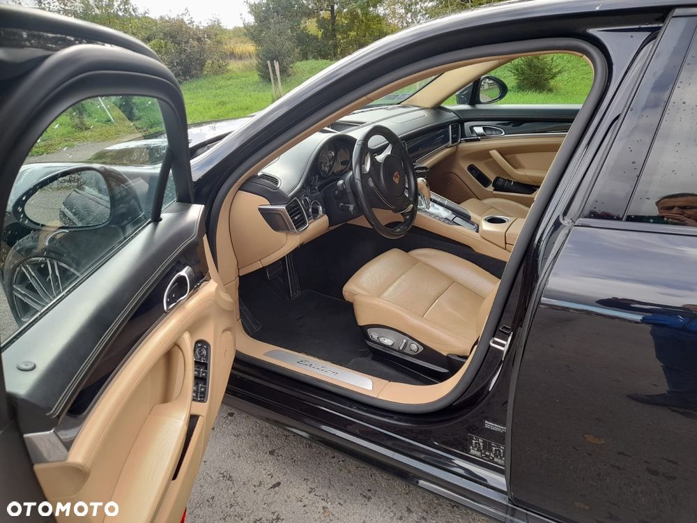 Porsche Panamera 4 - 7