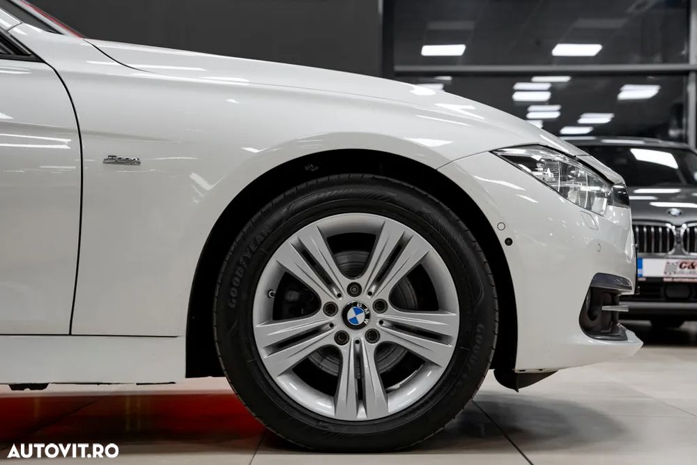 BMW Seria 3 - 21