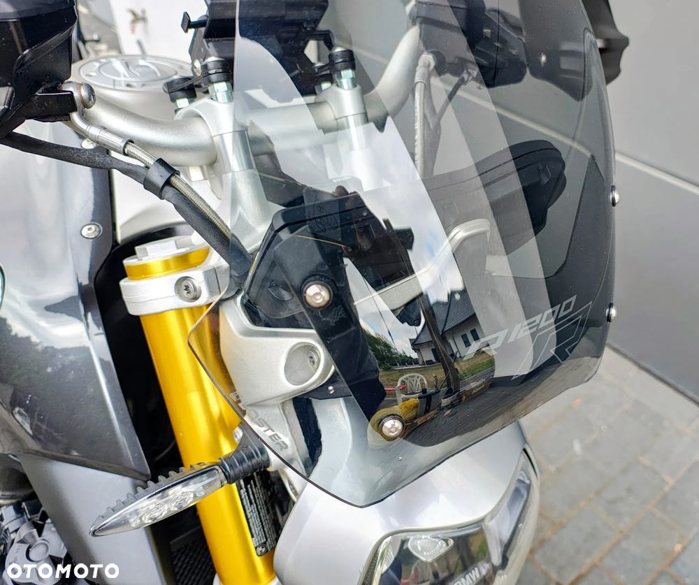 BMW R - 19