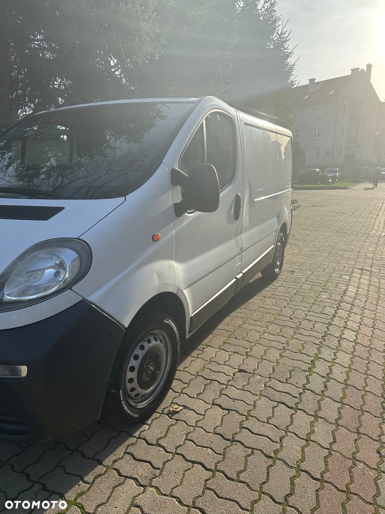 Opel Vivaro - 9