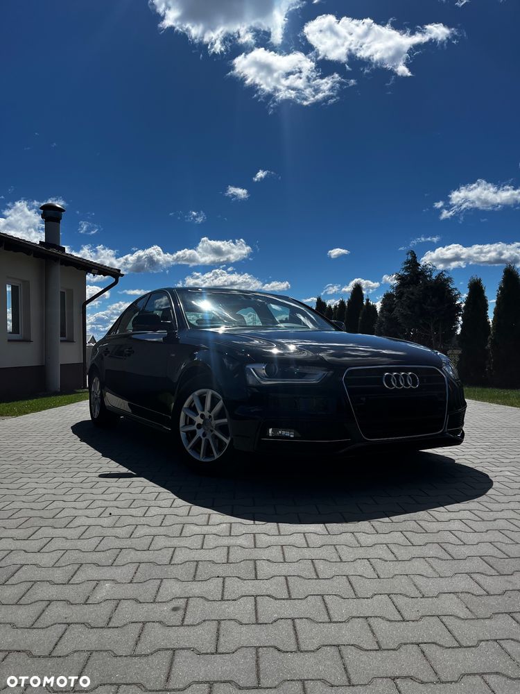 Audi A4 Limousine - 5