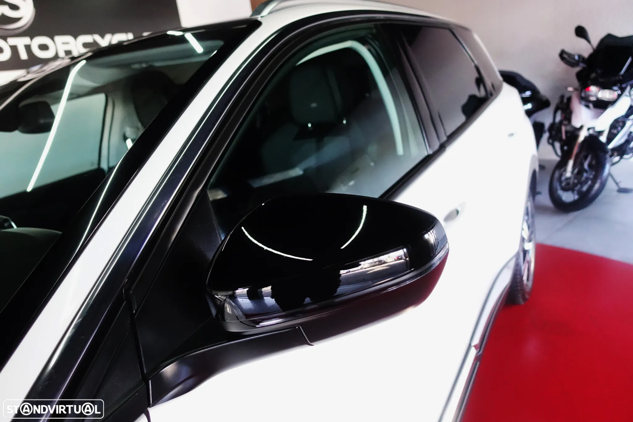 Peugeot 5008 1.6 BlueHDi GT Line EAT6 - 32