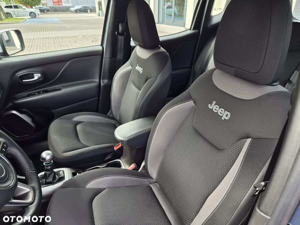 Jeep Renegade - 10