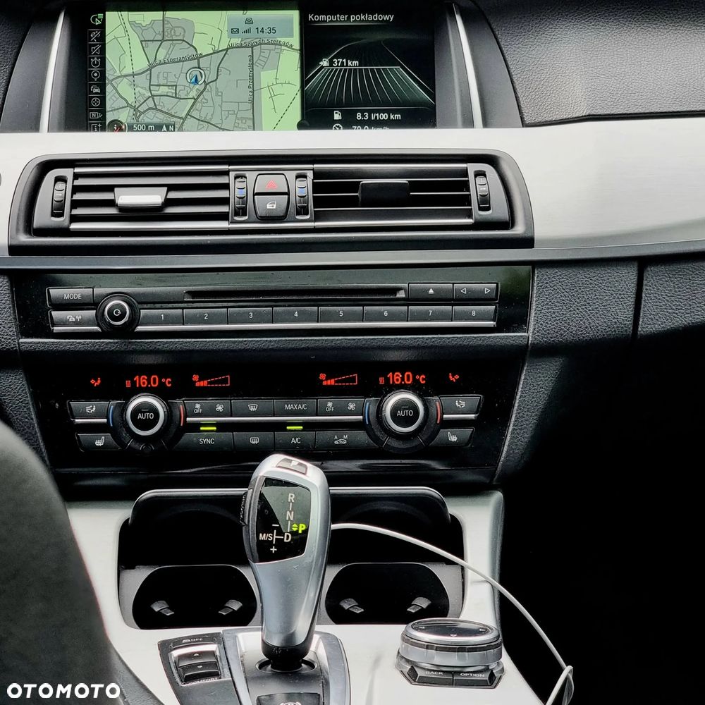 BMW Seria 5 525d Luxury Line - 11