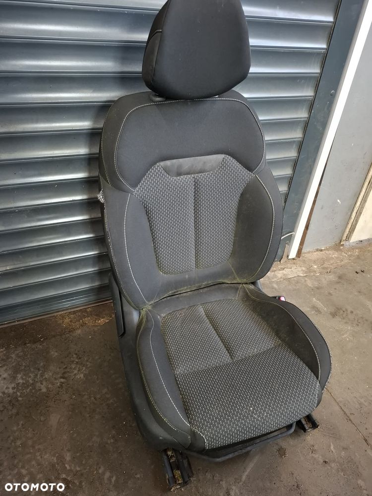 FOTEL PASAŻERA PRAWY RENAULT KADJAR AIRBAG PODUSZKA - 7