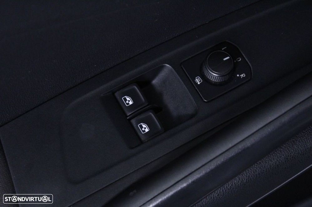 Skoda Fabia 1.0 MPI Selection - 20