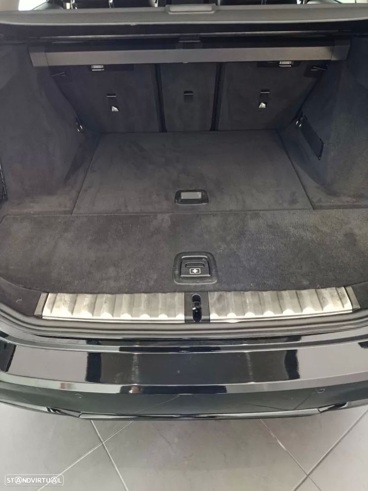 BMW 320 d Pack Desportivo M Auto - 26