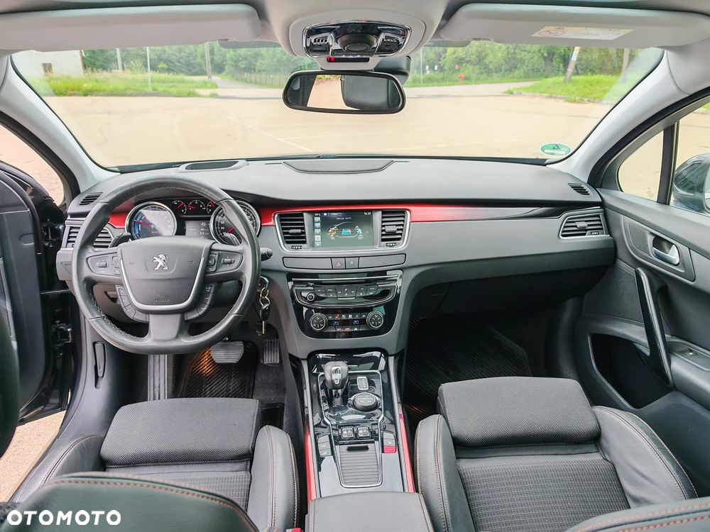 Peugeot 508 RXH Hybrid4 - 9