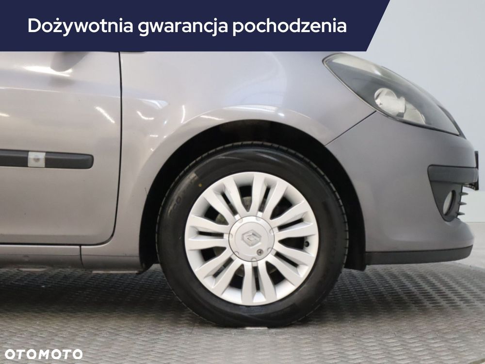 Renault Clio - 17