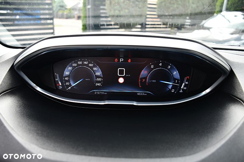 Peugeot 5008 THP 165 EAT6 Stop & Start Allure - 36
