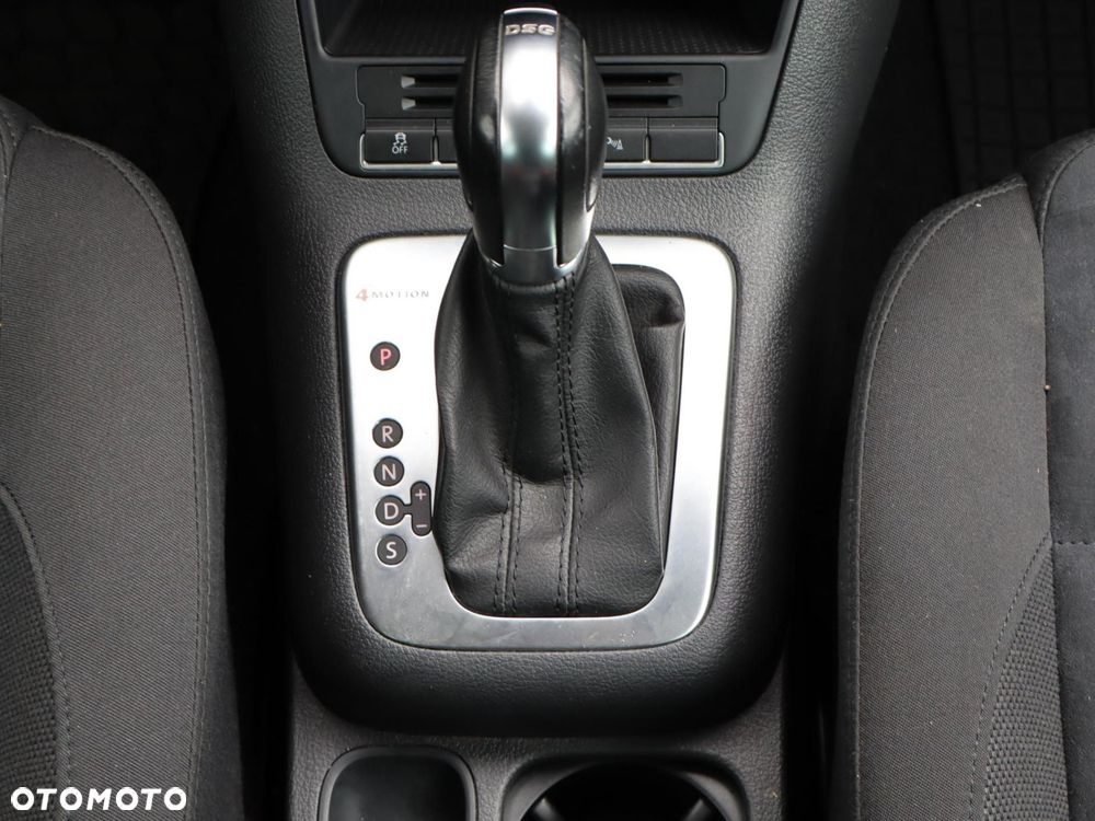 Volkswagen Tiguan - 13