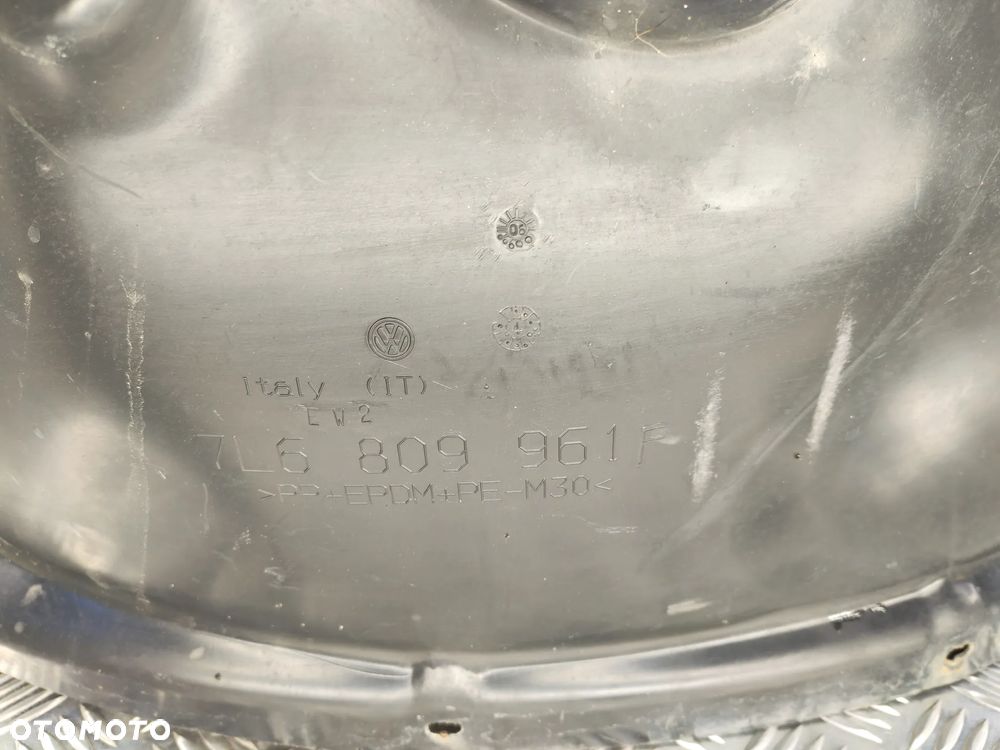 VW TOUAREG 7L 03-06R NADKOLE LEWE Z KRATKA ORYGINAL PRZED LIFT 7L6809961 - 8