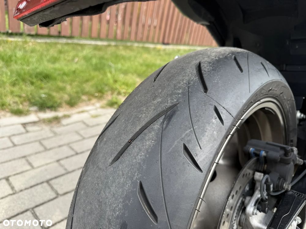 Suzuki GSX - 15