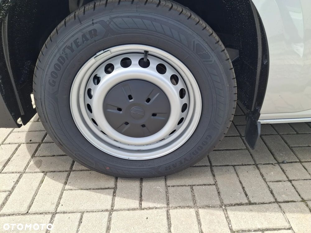 Volkswagen Transporter - 28