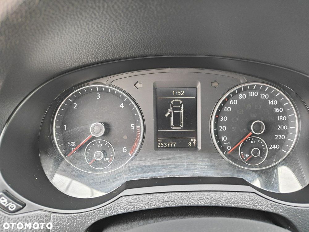 Volkswagen Sharan 2.0 TDI DSG BlueMotion Technology Cup - 9