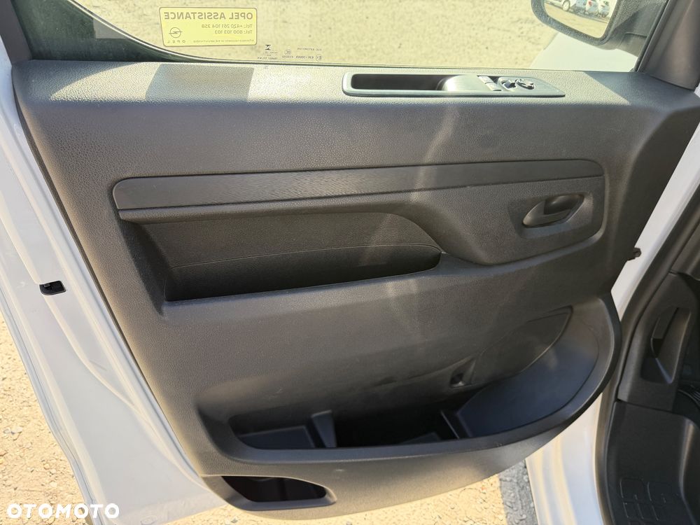 Opel Vivaro - 15
