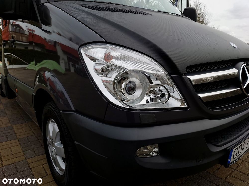 Mercedes-Benz Sprinter 319 - 26