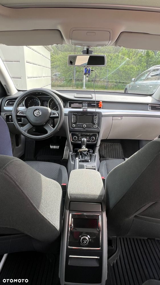 Skoda Superb 1.6 TDI Active DSG - 29
