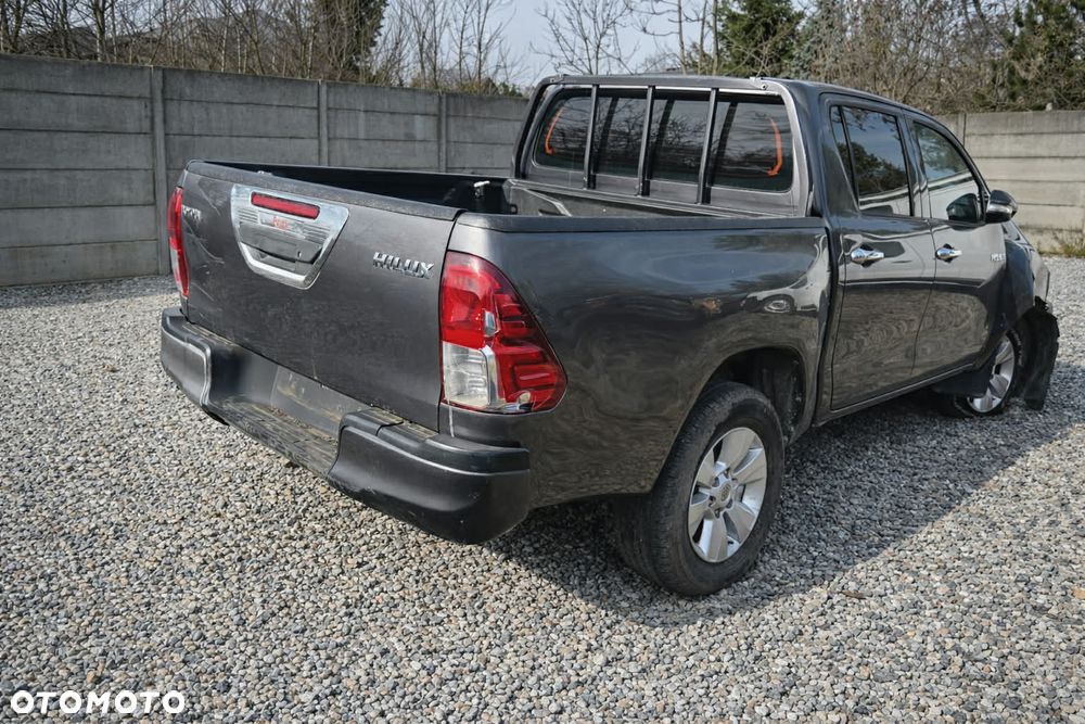 Toyota Hilux 4x4 Double Cab Duty Comfort - 6