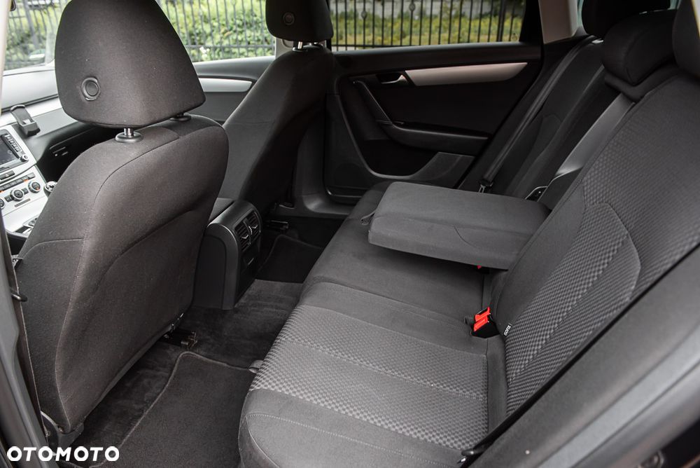 Volkswagen Passat Variant - 24