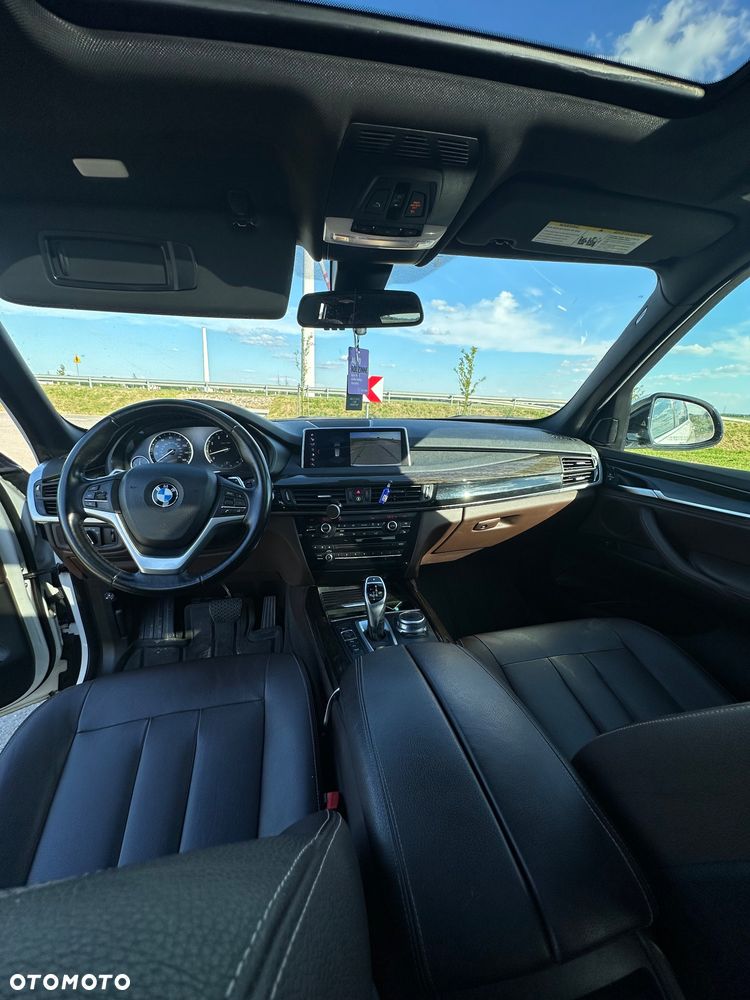 BMW X5 xDrive35i - 10